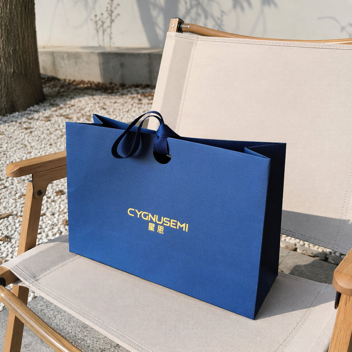 Your Jewelry Packaging Should Look Good Outside the Box