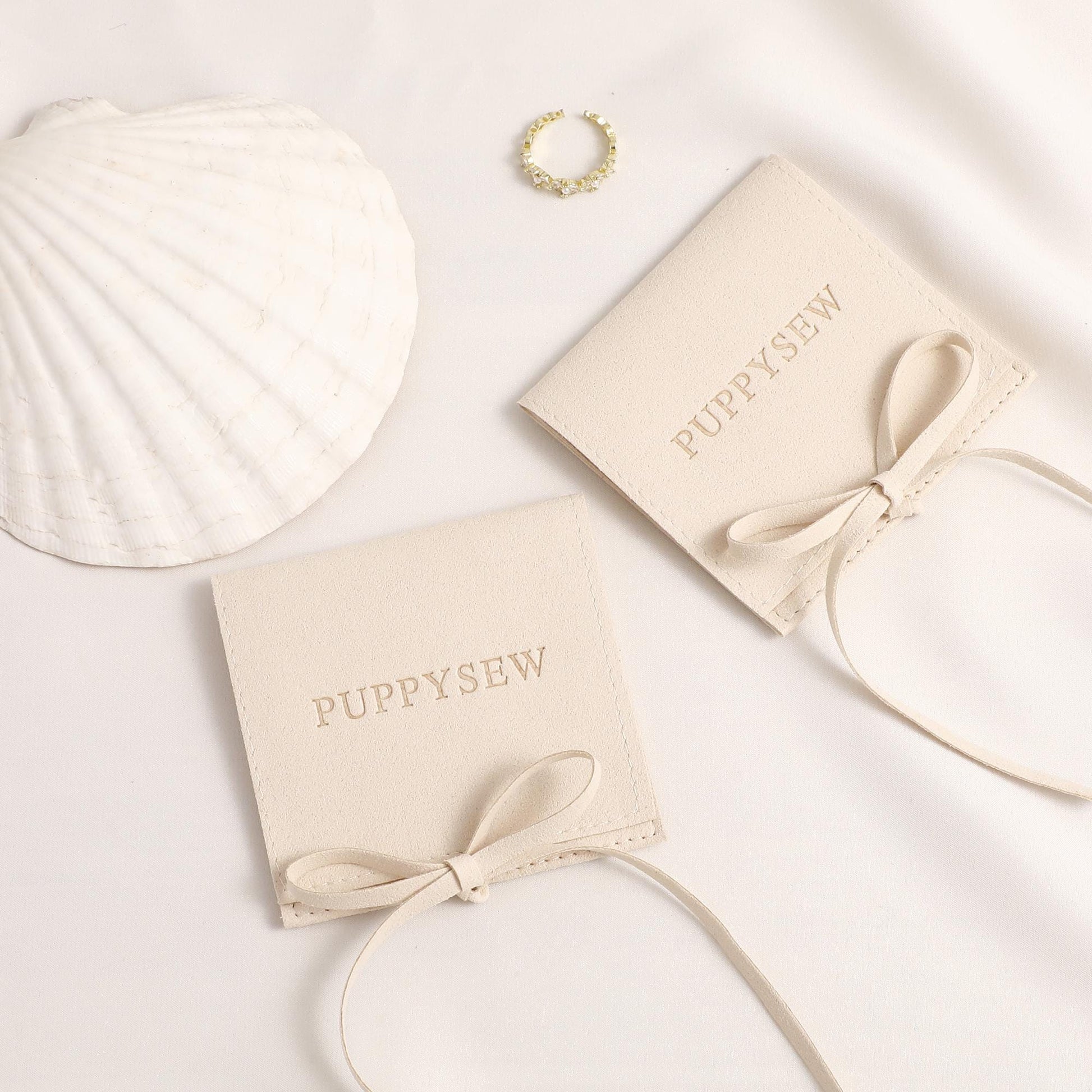 Custom Embossed Microfiber Jewelry Bag – Elegant Gift Packaging-5