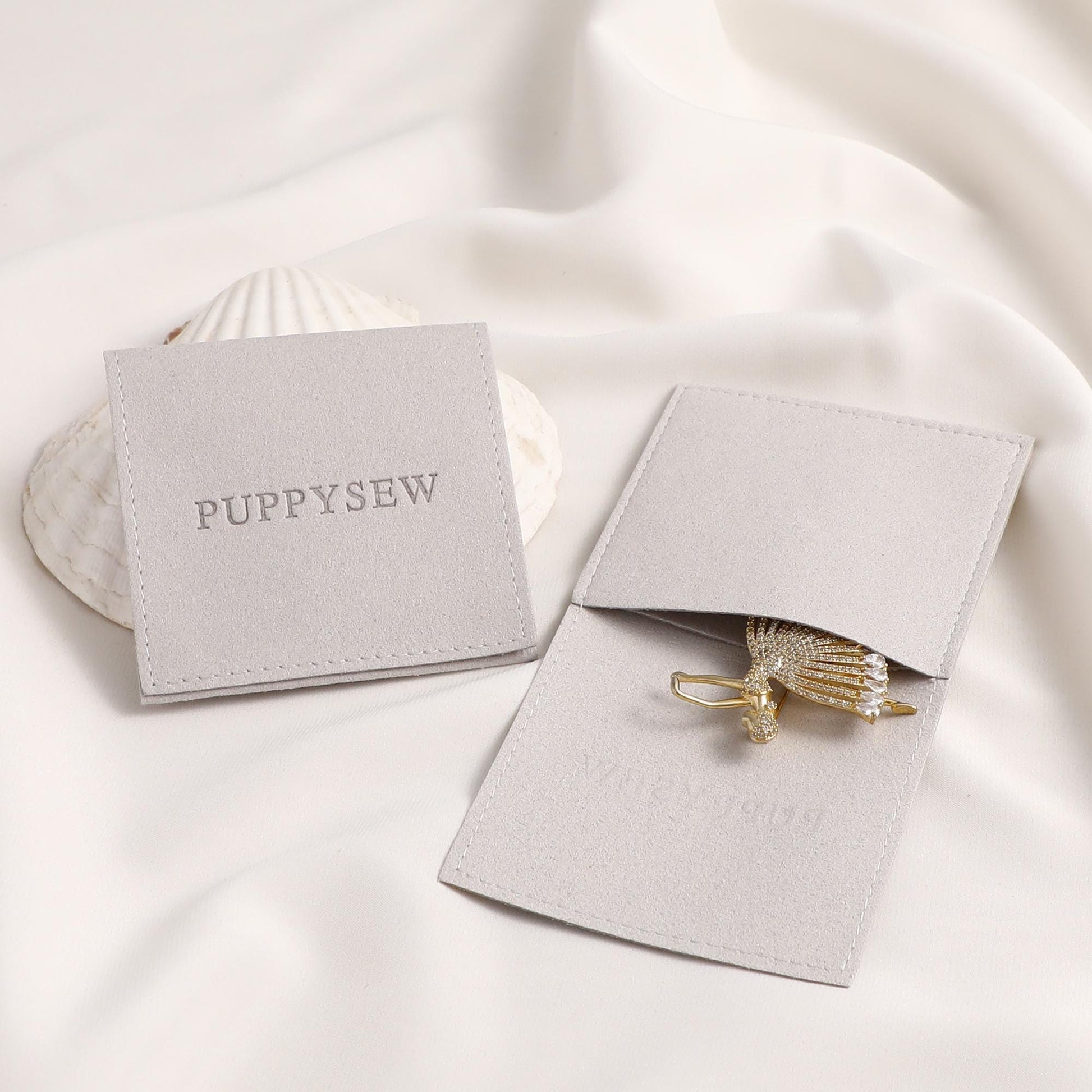 Custom Embossed Microfiber Jewelry Bags – Elegant Gift Packaging-9