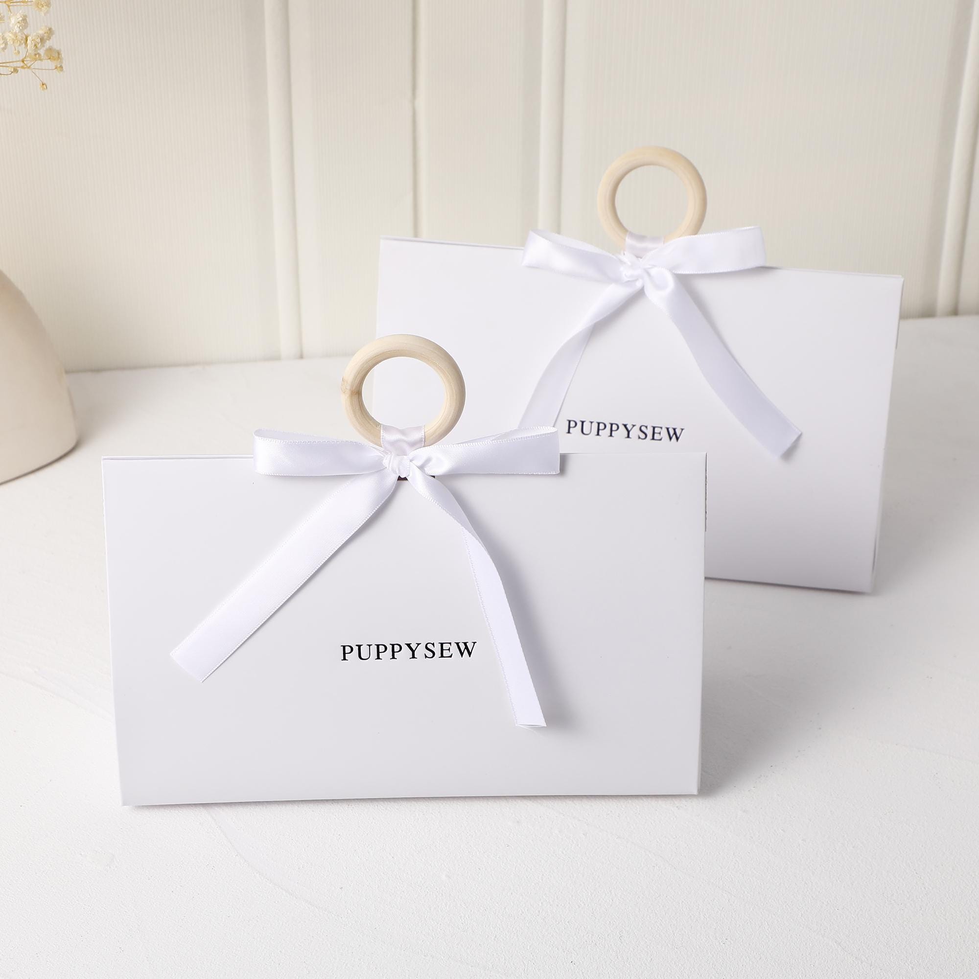 Elegant Wedding Favor Bags, Wood Ring Handles, Ribbon Bows (22x13x7.5cm)